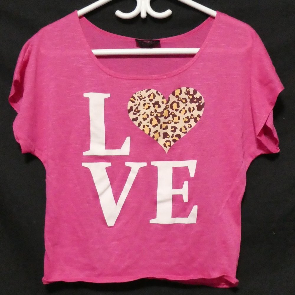 ULTRA FLIRT, medium, short sleeve top, LOVE print, EUC